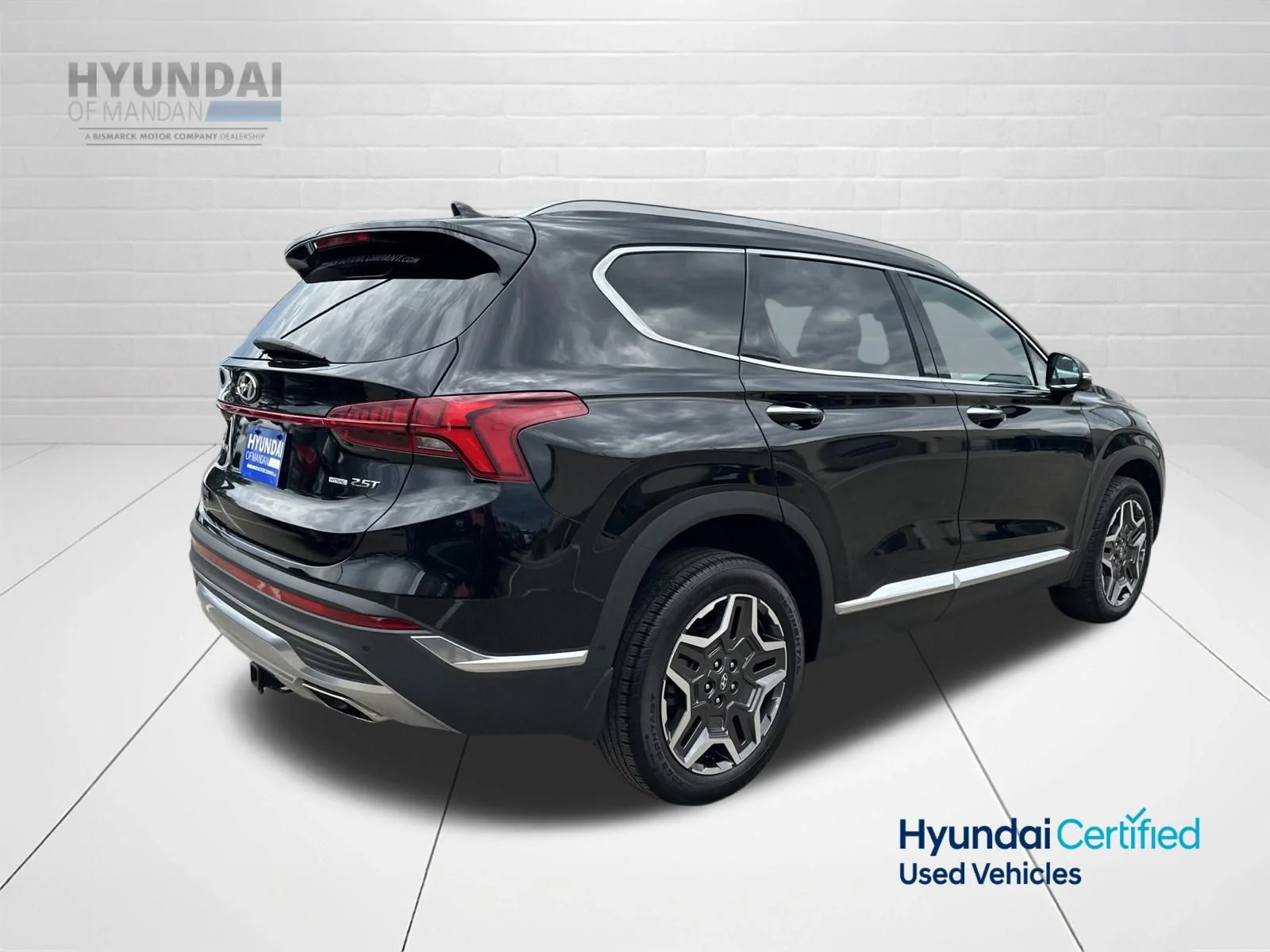 Used 2023 Black Hyundai Limited image 3