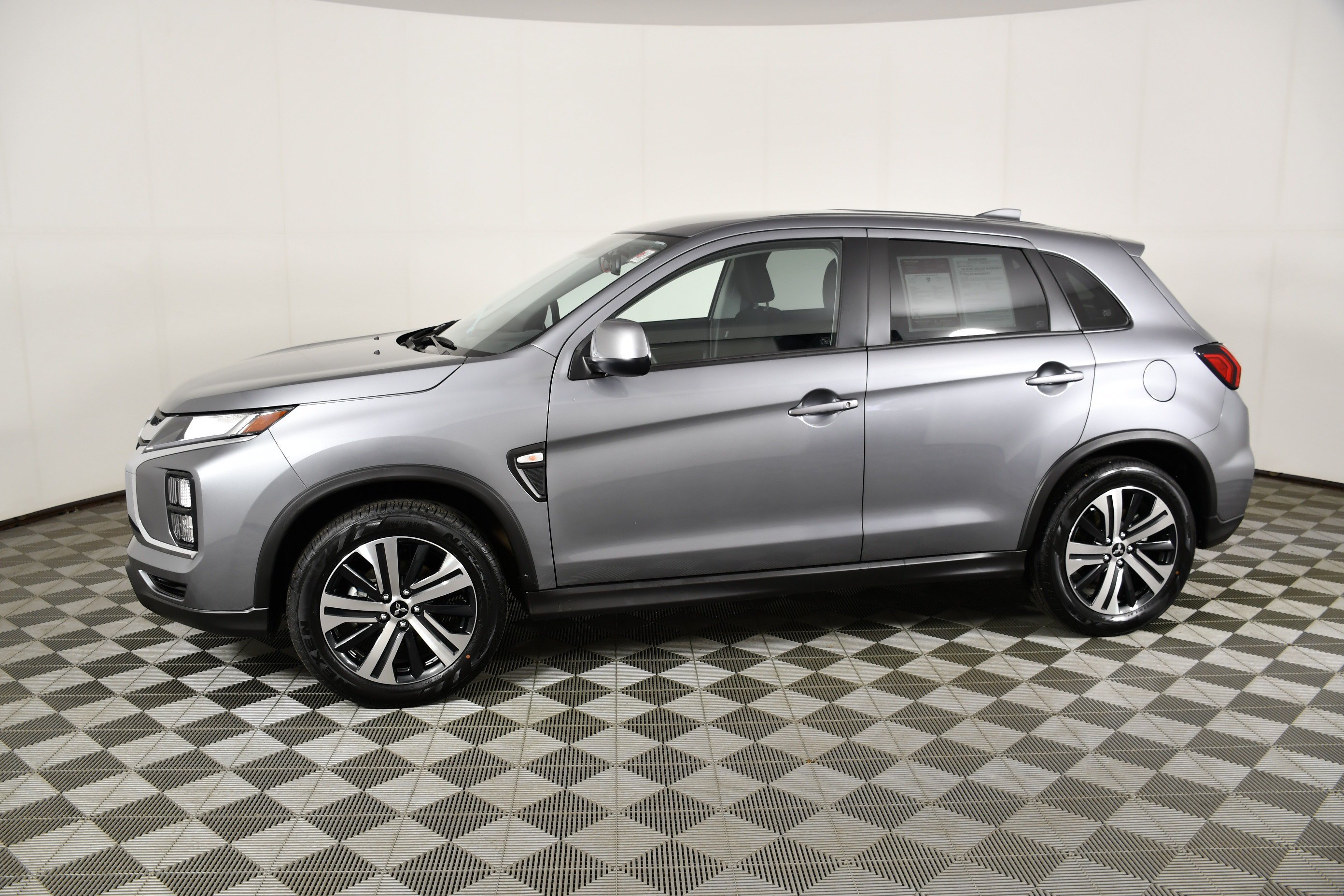 Certified Used 2026 Mercury Gray Metallic Mitsubishi ES image 9