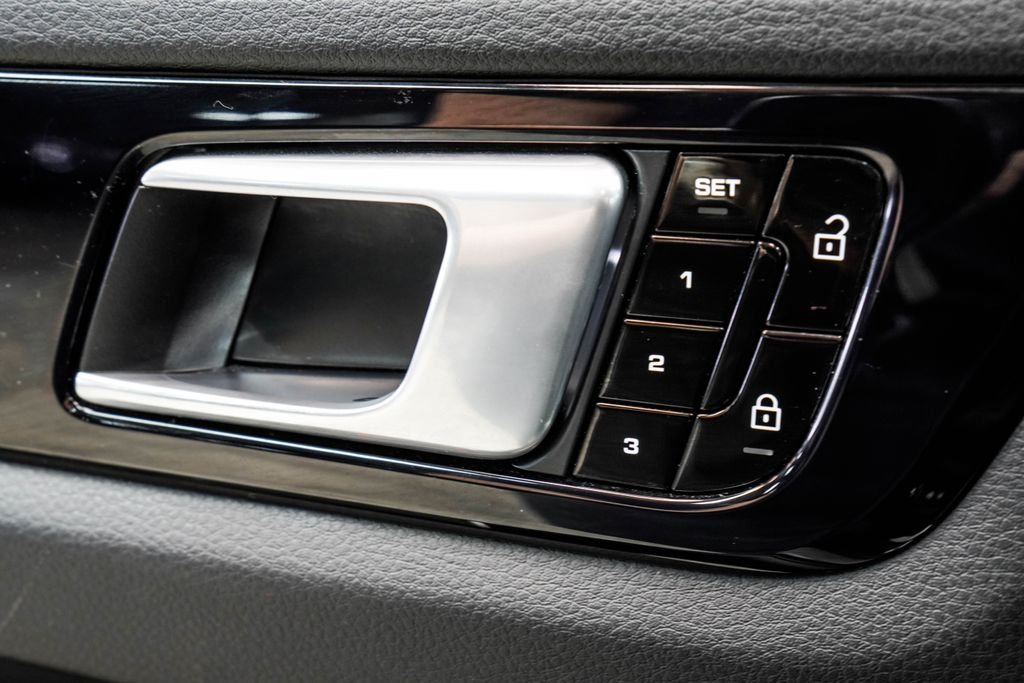 Used 2021 Black Porsche Base image 43