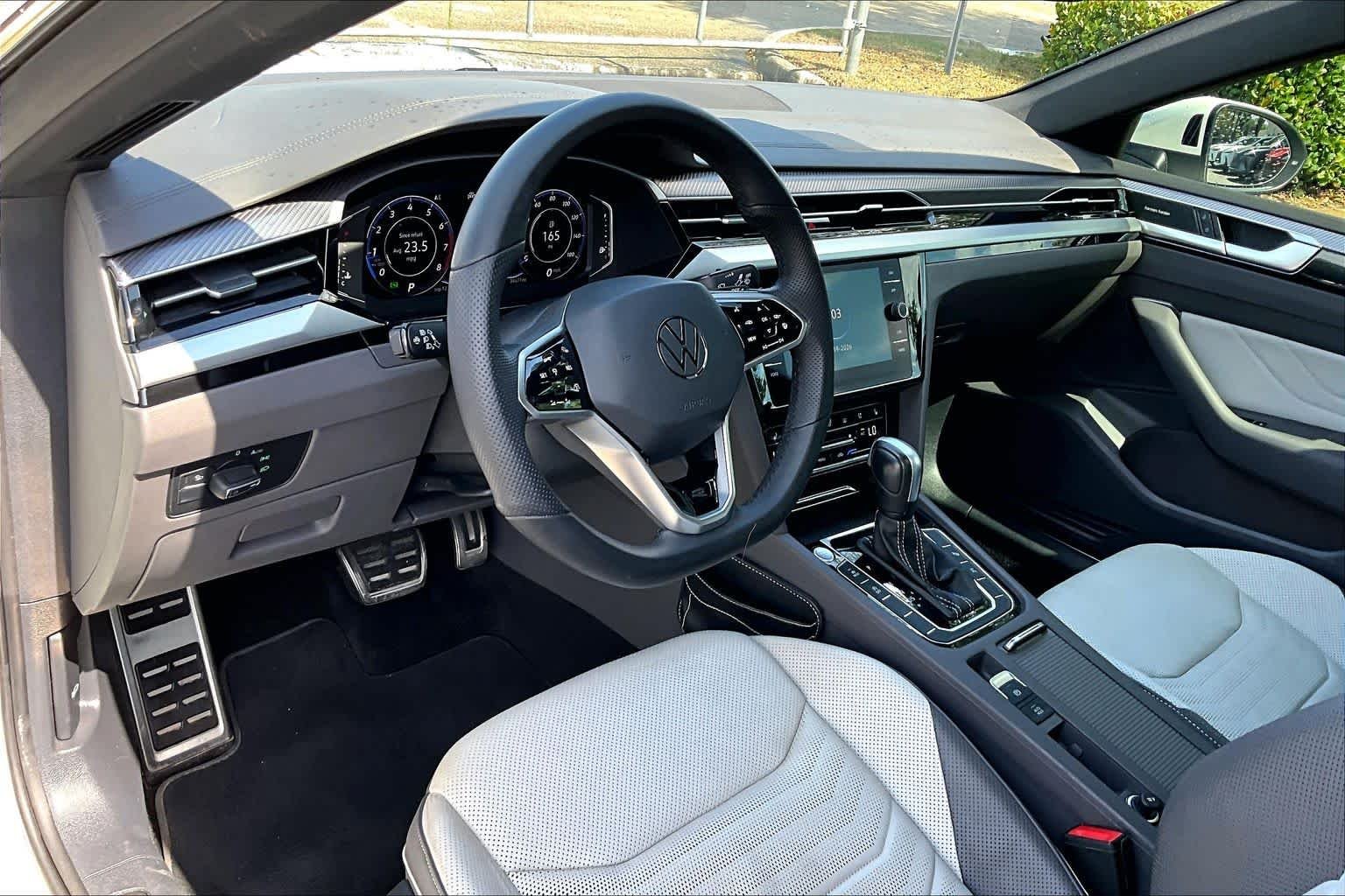 Used 2023 Opal White Pearl Volkswagen SEL Premium R-Line image 18