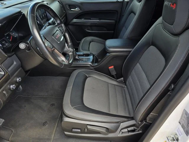 Used 2022 White GMC AT4 w/Cloth image 26