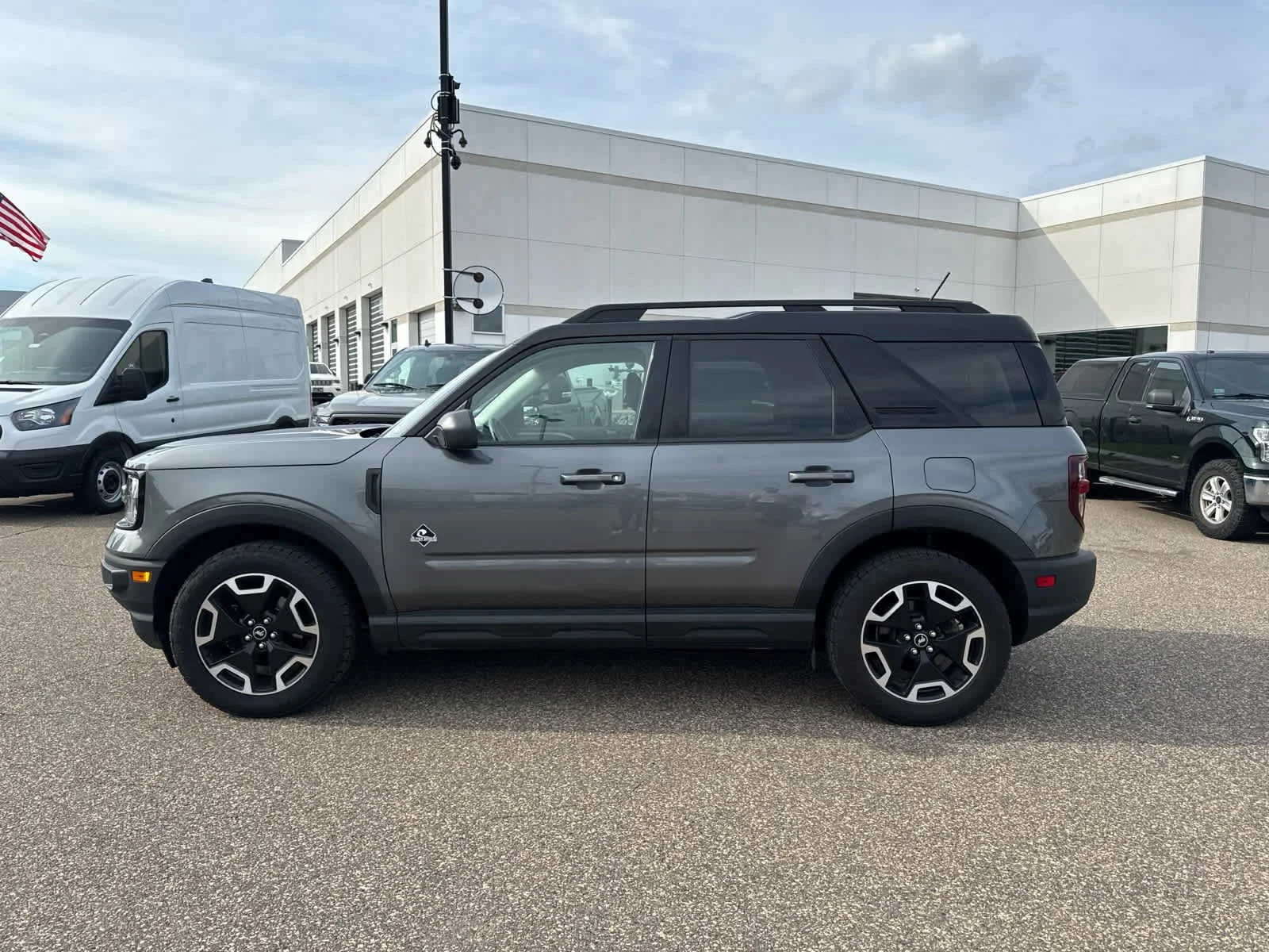 Used 2021 Carbonized Gray Metallic Ford Outer Banks image 4