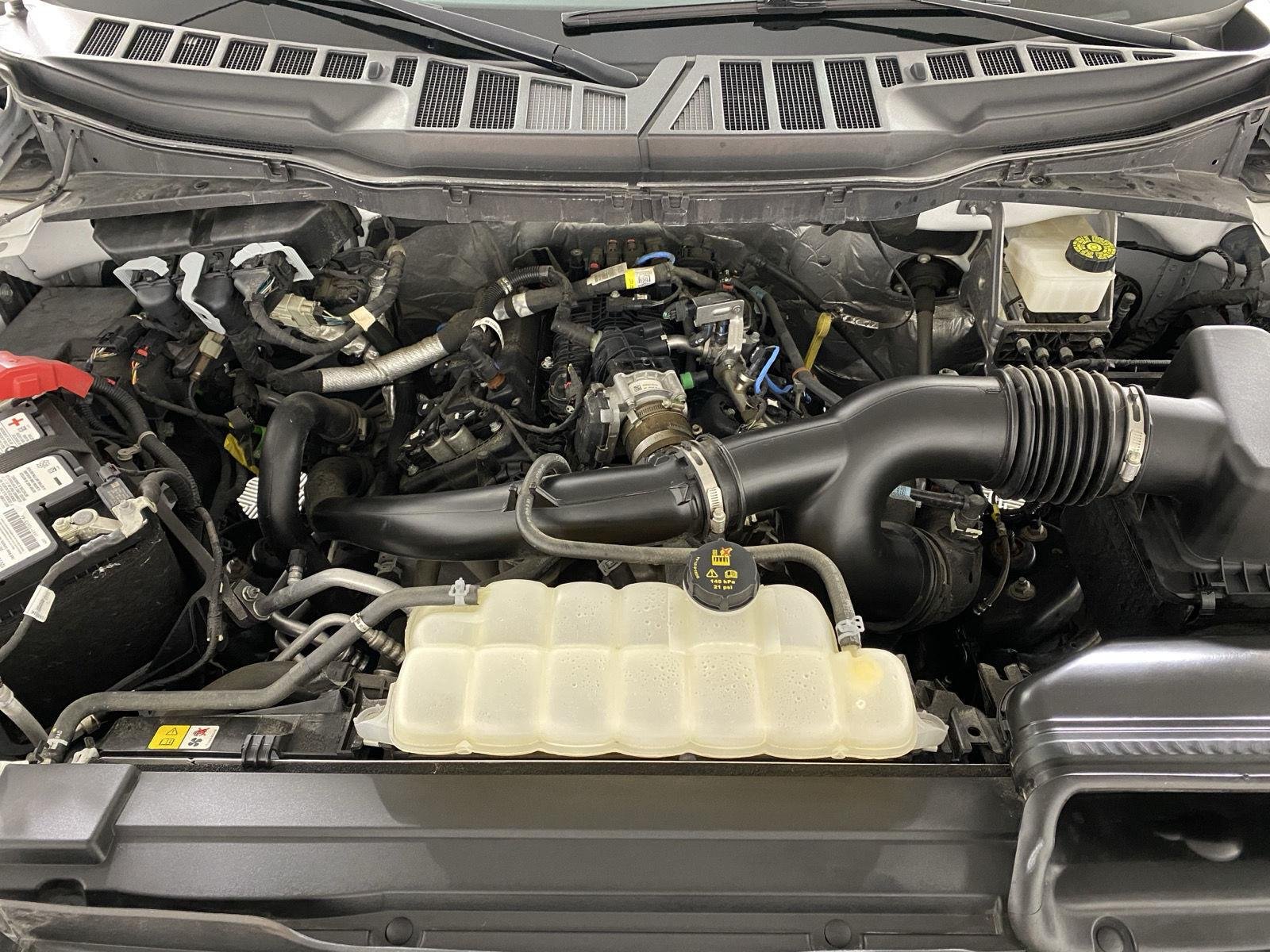 Used 2023 Oxford White Ford XL image 21