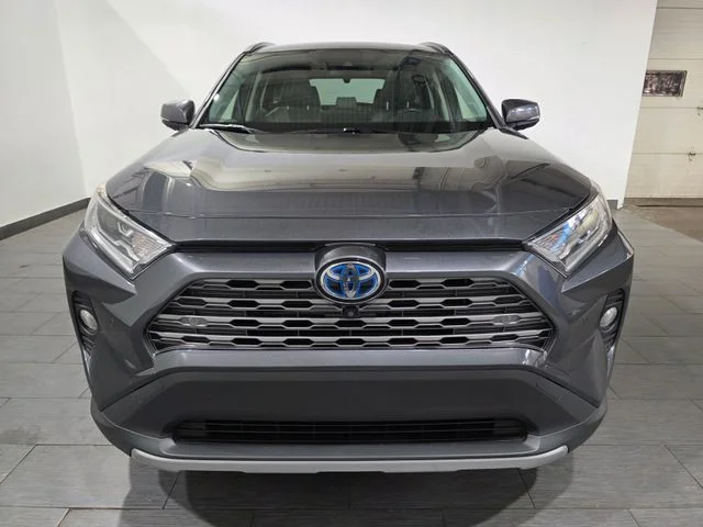 Used 2021 Gray Toyota Limited image 4