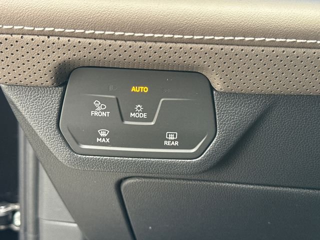 New 2026 Black Volkswagen 2.0T SEL image 26