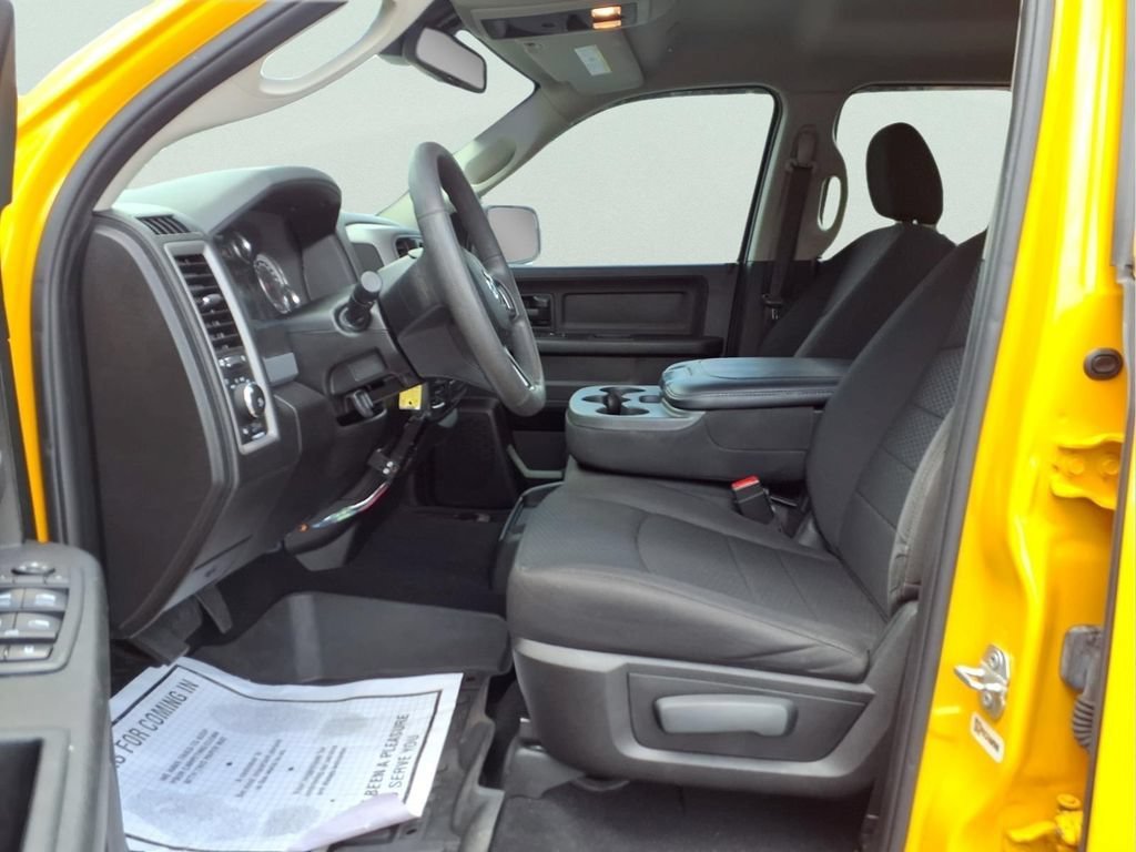 Used 2019 Yellow Ram Express image 16