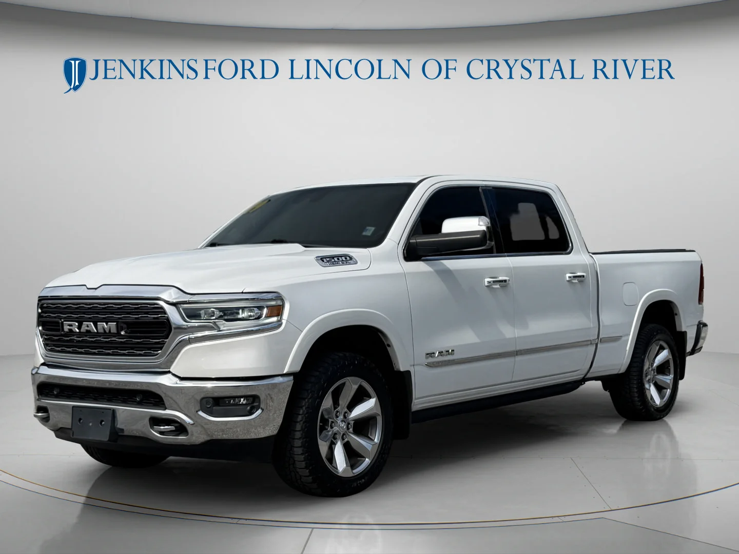 Used 2019 Ivory White Tri-Coat Pearlcoat Ram Limited image 7
