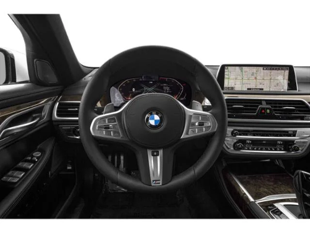Used 2022 Cashmere Silver Metallic BMW 750i xDrive image 10