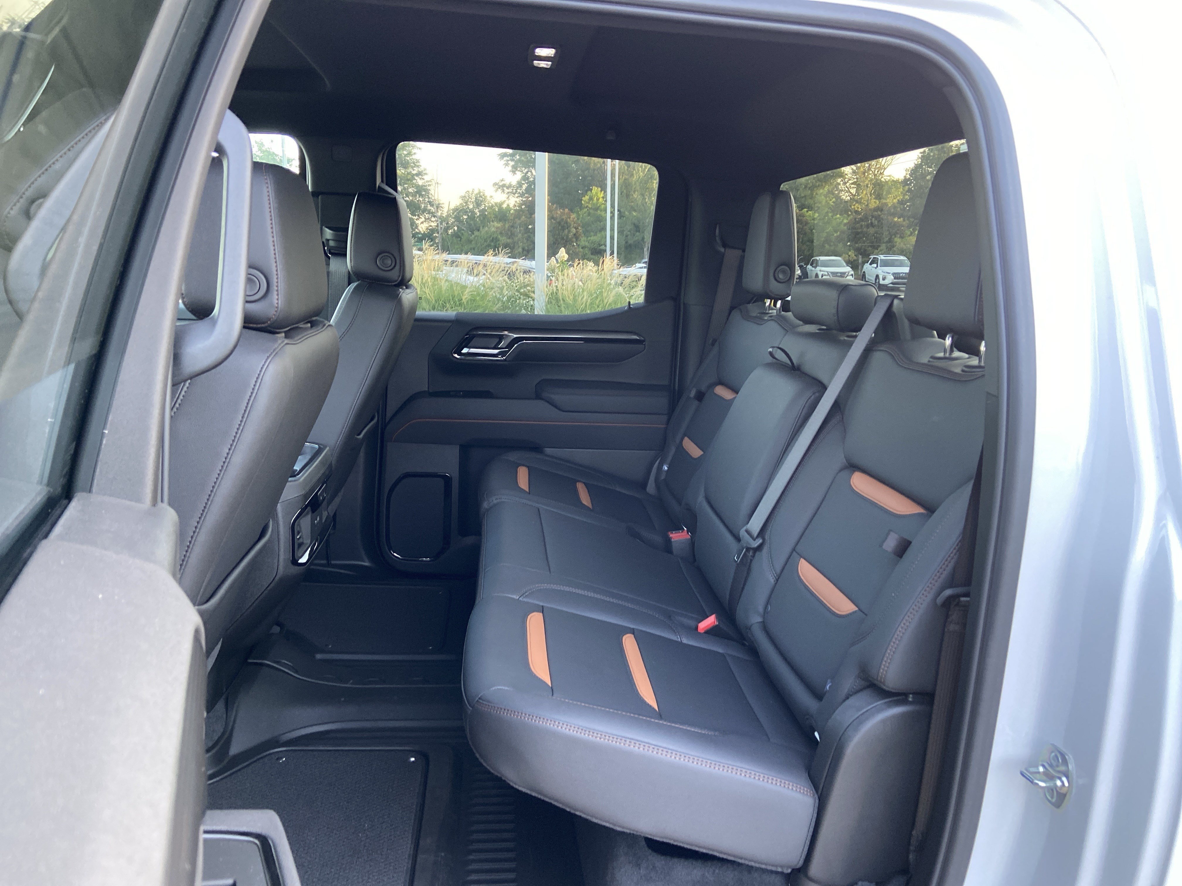 Used 2025 Summit White GMC AT4 image 16