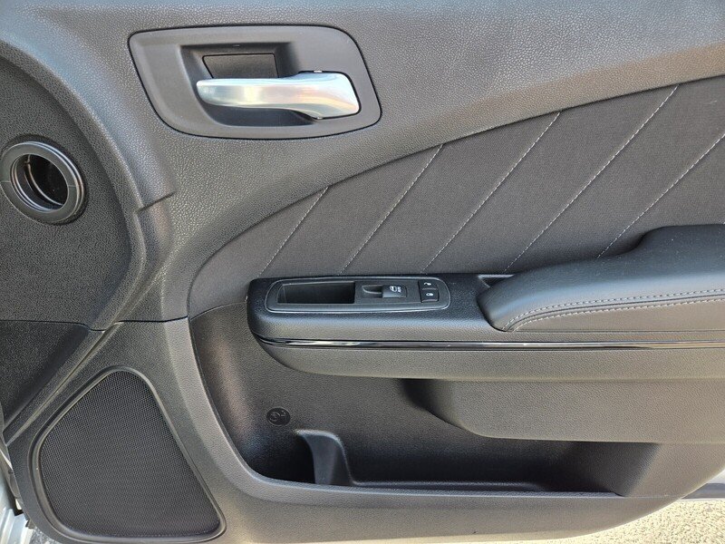 Used 2022 Silver Dodge SXT image 22
