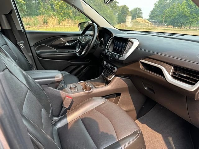 Used 2023 Sterling Metallic GMC SLT image 27