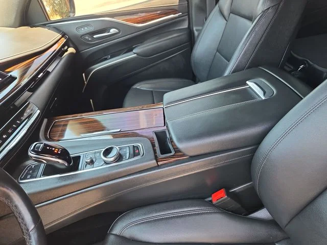 Used 2023 Black Cadillac Luxury image 15