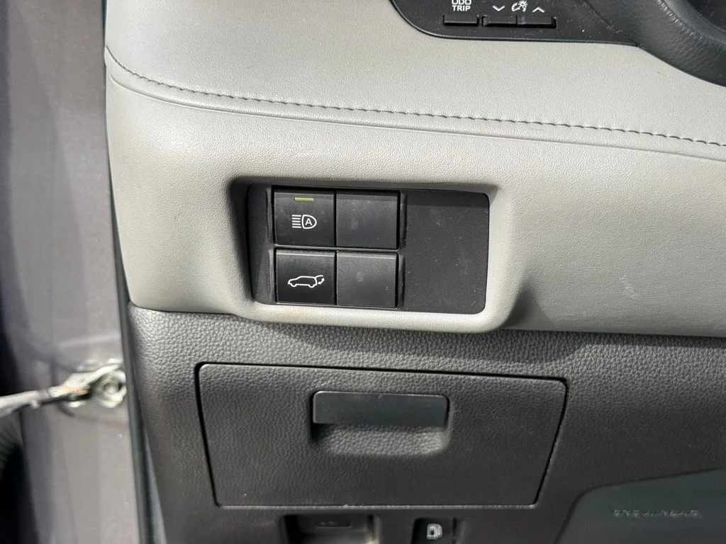 Used 2022 Gray Toyota XLE image 18