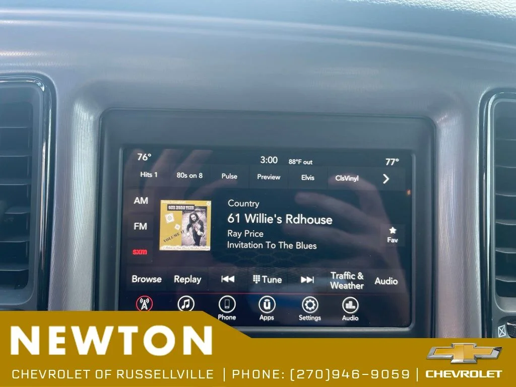 Used 2023 Sublime Metallic Dodge SXT image 9