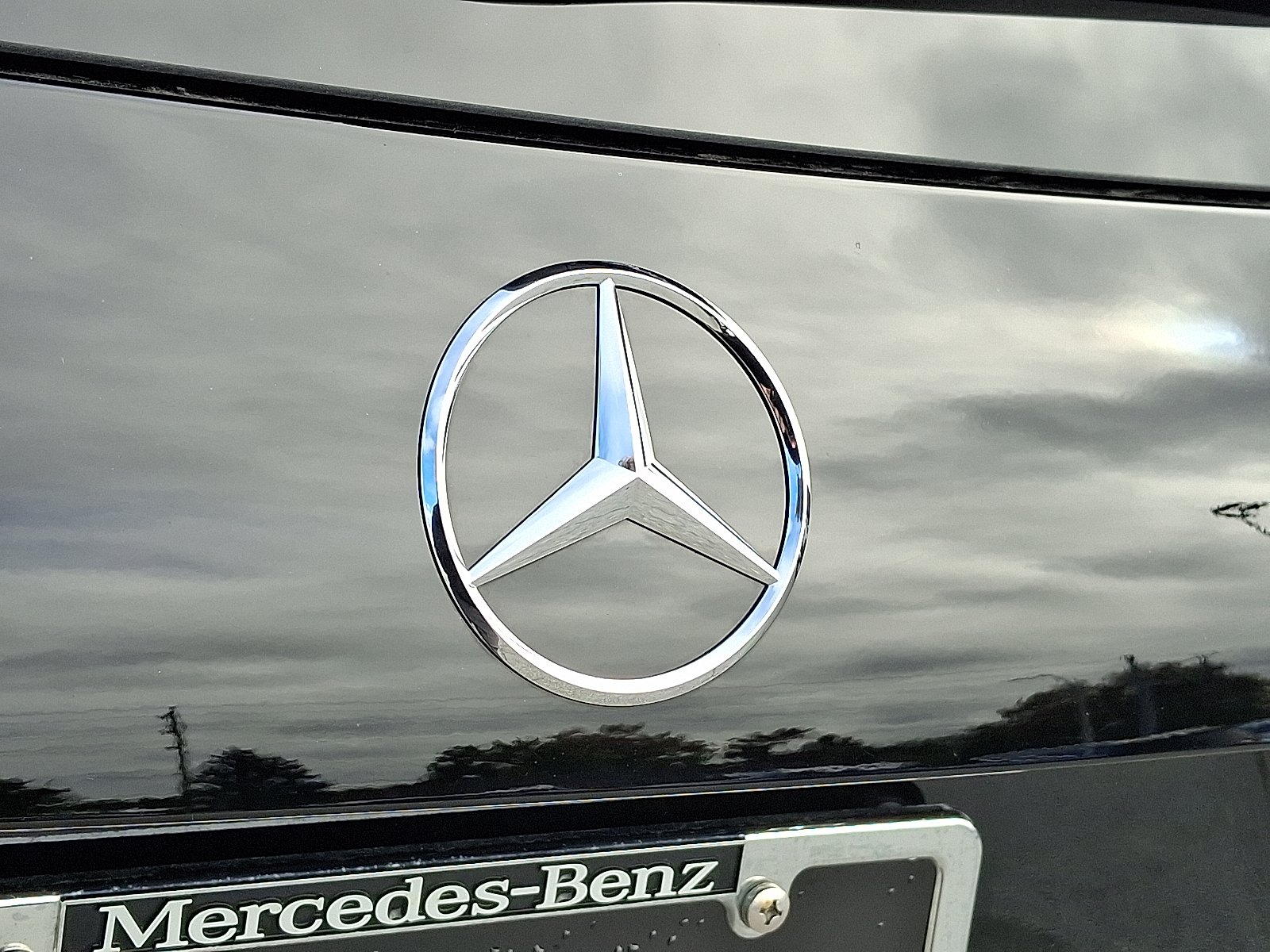 Certified Used 2025 Night Black - 696 Mercedes-Benz 4MATIC® image 29
