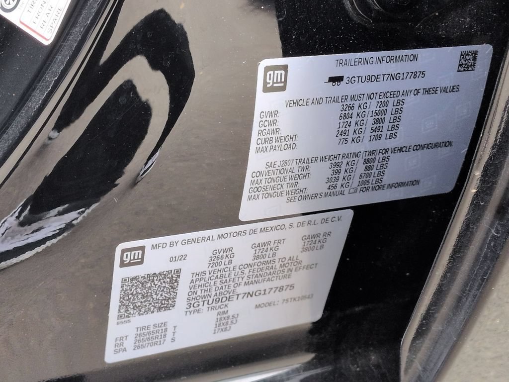 Used 2022 Onyx Black GMC SLT image 36