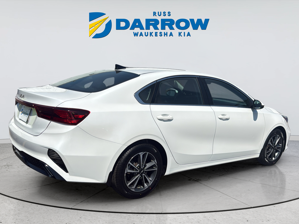 Used 2024 White Kia EX+ image 5