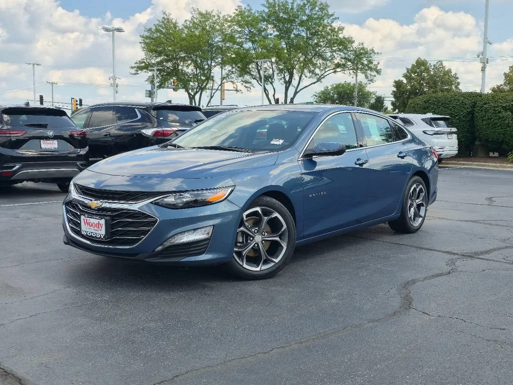 Certified Used 2024 Lakeshore Blue Metallic Chevrolet 1LT image 34