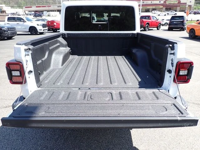 New 2026 White Jeep Sahara image 6