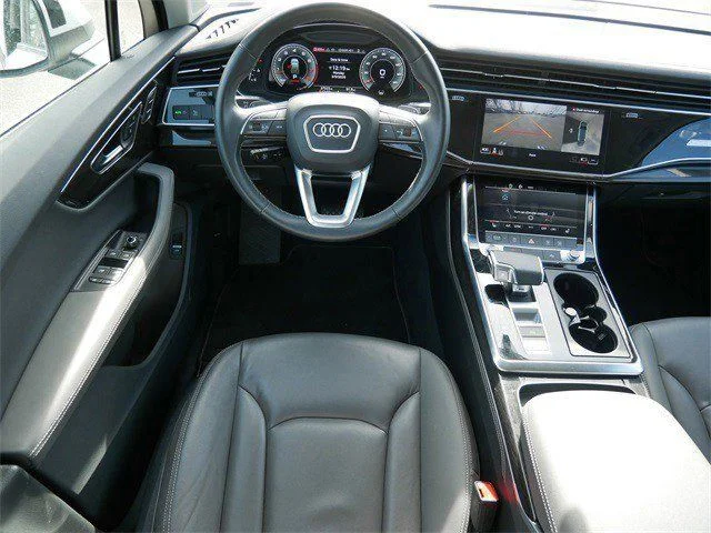 Used 2025  Audi 55 Premium Plus image 10