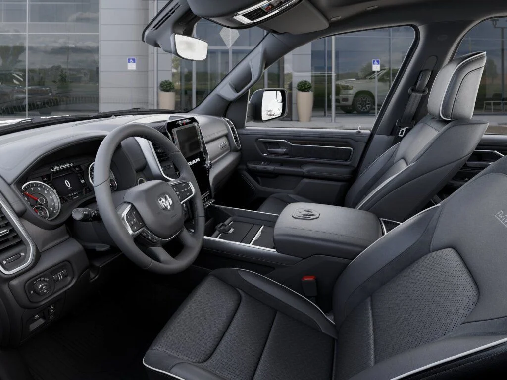 New 2026 Granite Crystal Metallic Clear-Coat Exterior Paint RAM Laramie image 22