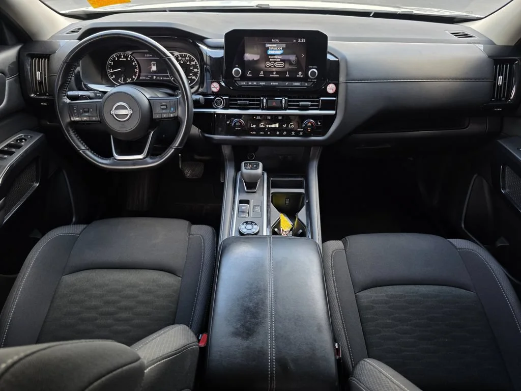 Used 2024 Silver Nissan SV image 17