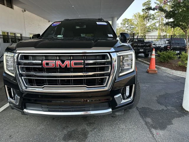 Used 2023 Black GMC SLT image 9