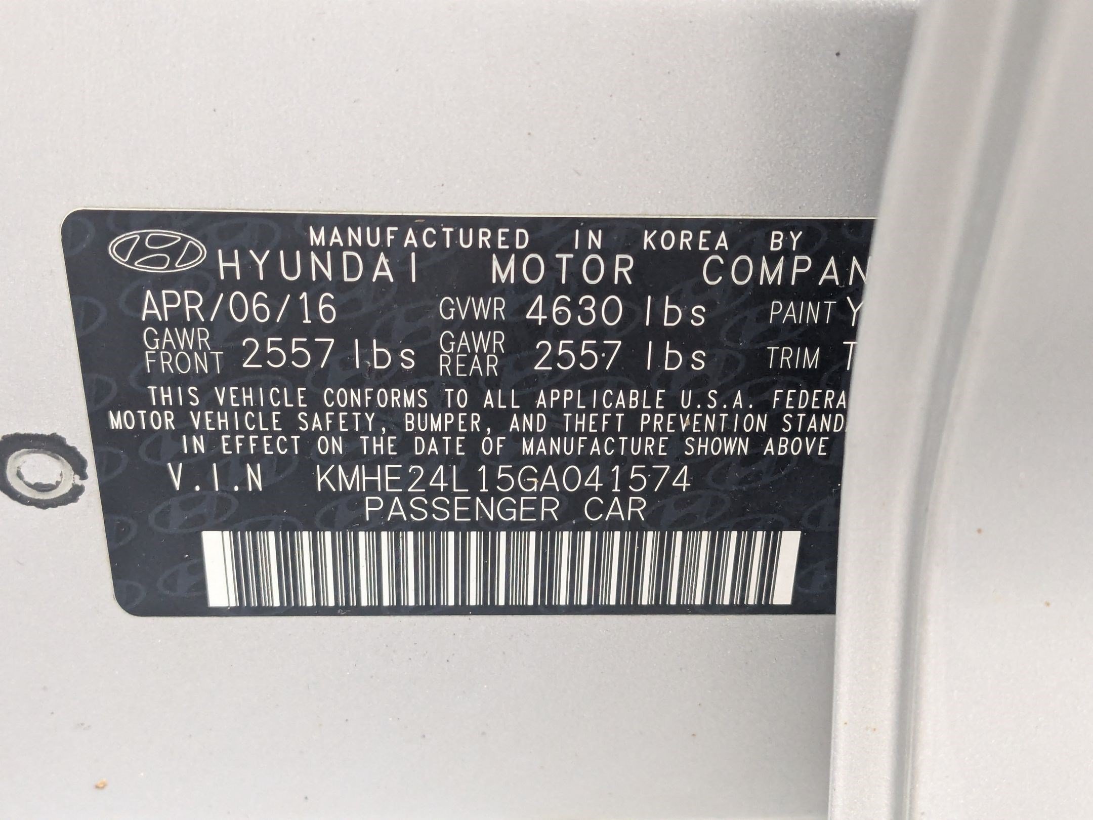Used 2016 Starlight Silver Hyundai SE image 25