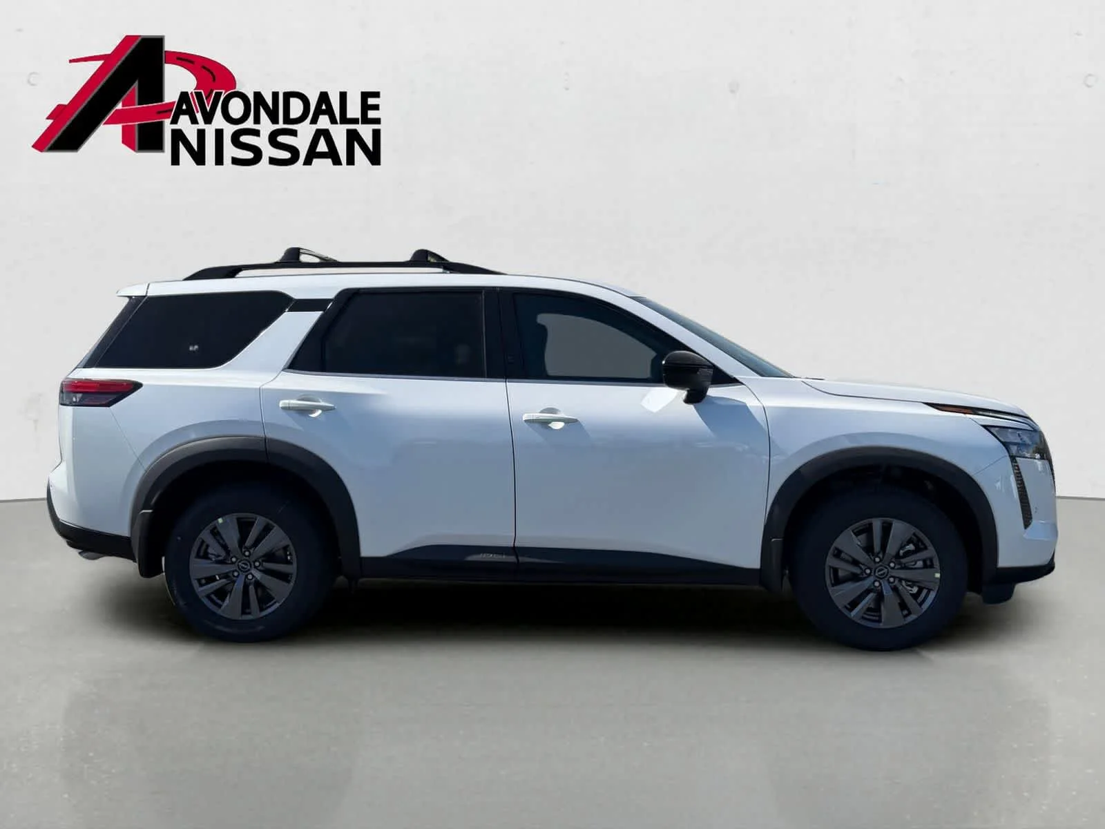 New 2026 Everest White Pearl TriCoat Nissan SV image 8