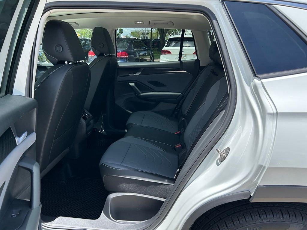New 2026 White Volkswagen 2.0T SE image 46