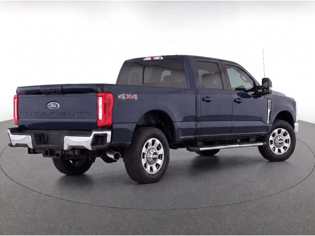 Used 2024 Antimatter Blue Metallic Ford XLT image 4