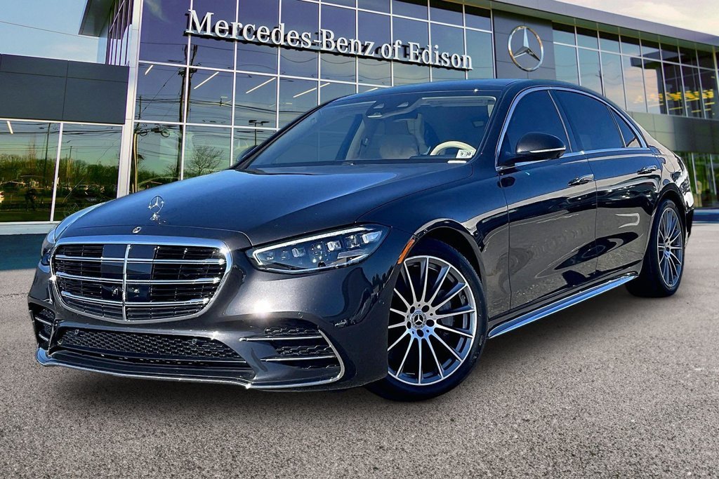 2025 Mercedes-Benz S-Class S 580e - Photo 9