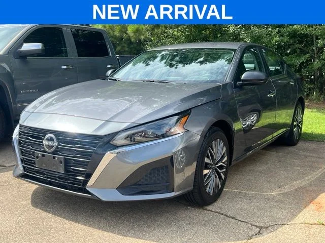Used 2025 Gray Nissan 2.5 SV image 13