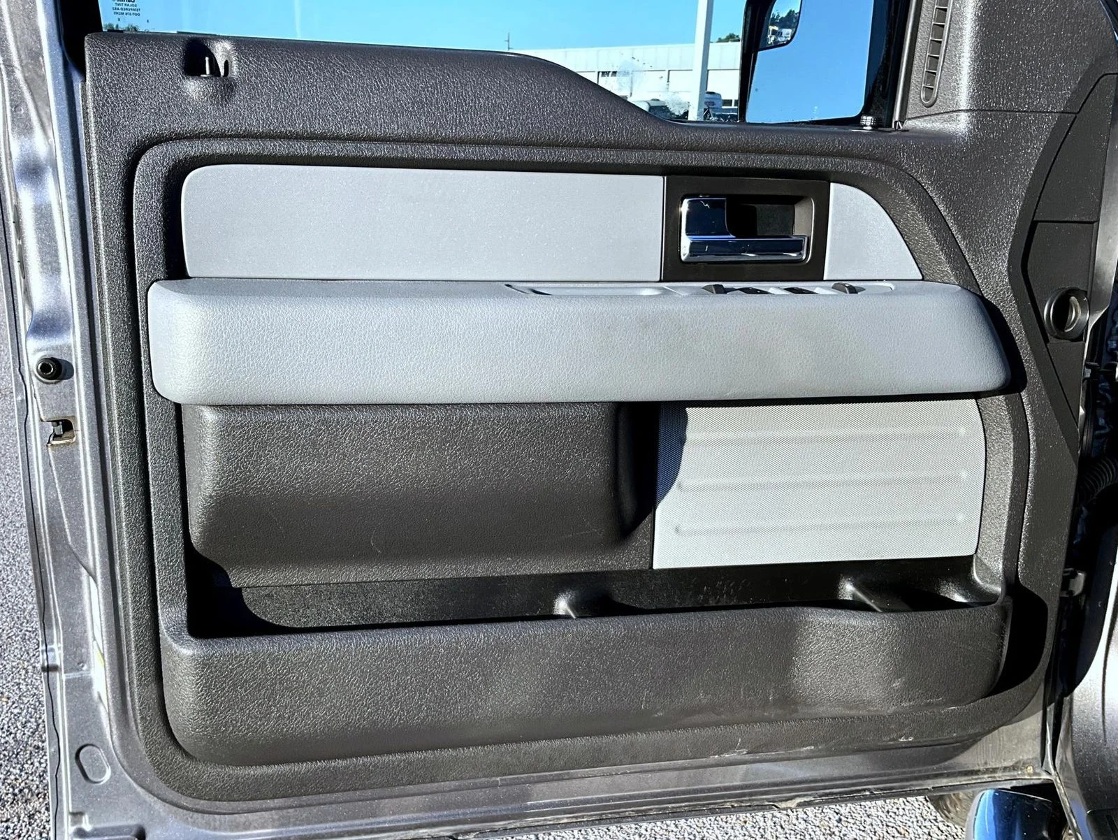 Used 2013 Gray Ford XLT image 10