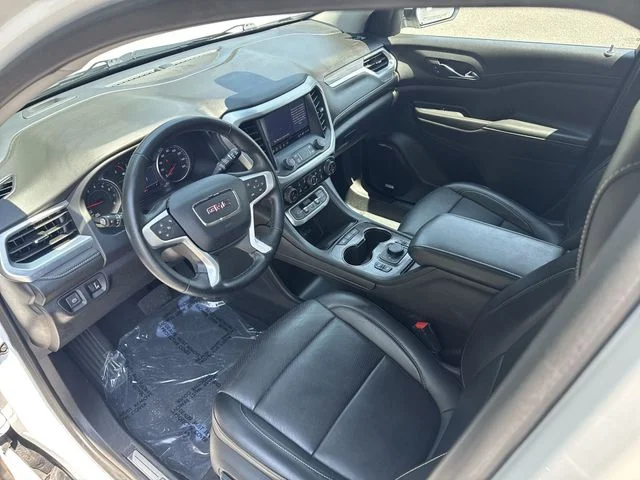 Used 2023 White GMC SLT image 18