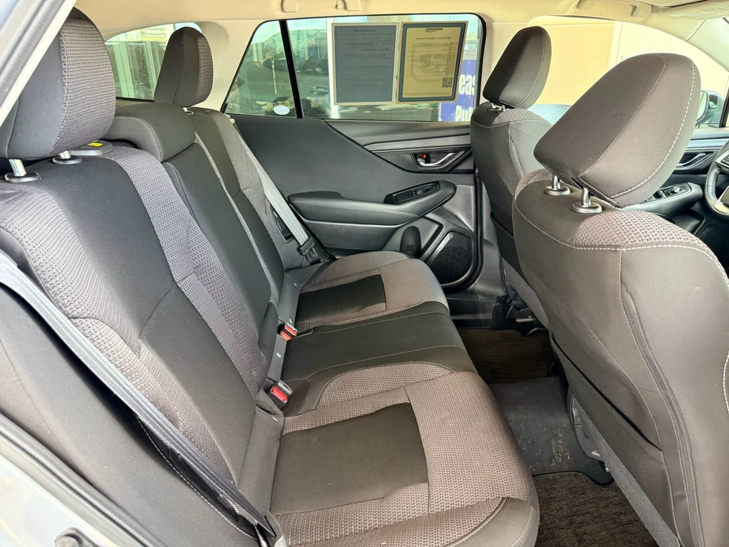 Used 2025 Ice Silver Metallic Subaru Premium image 15