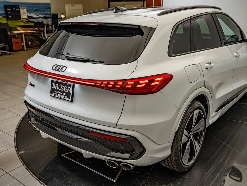 New 2026 Glacier White Metallic Audi Premium Plus image 16