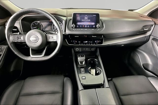 Used 2022 Gray Nissan SV image 7