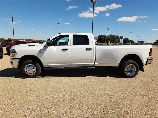 New 2027 PW7 Bright Whit Ram TRADESMAN CREW CAB 4X4 8