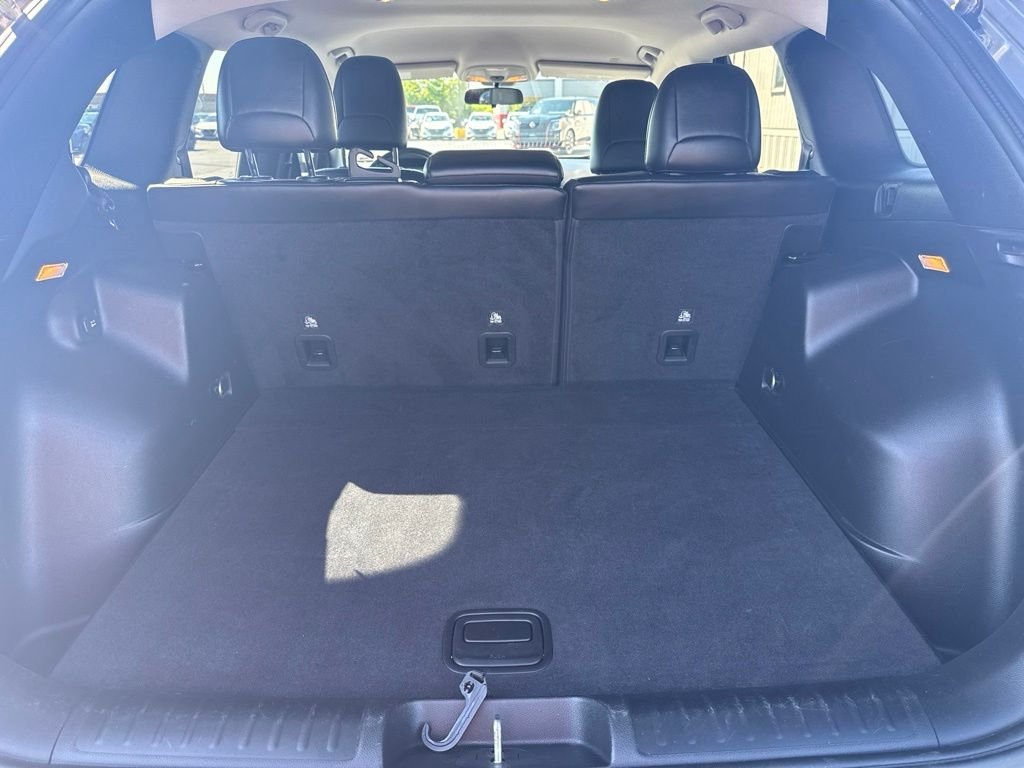 Used 2020 Silver Jeep Latitude Plus image 13