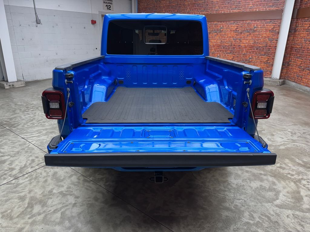 Certified Used 2023 Blue Jeep Overland image 26