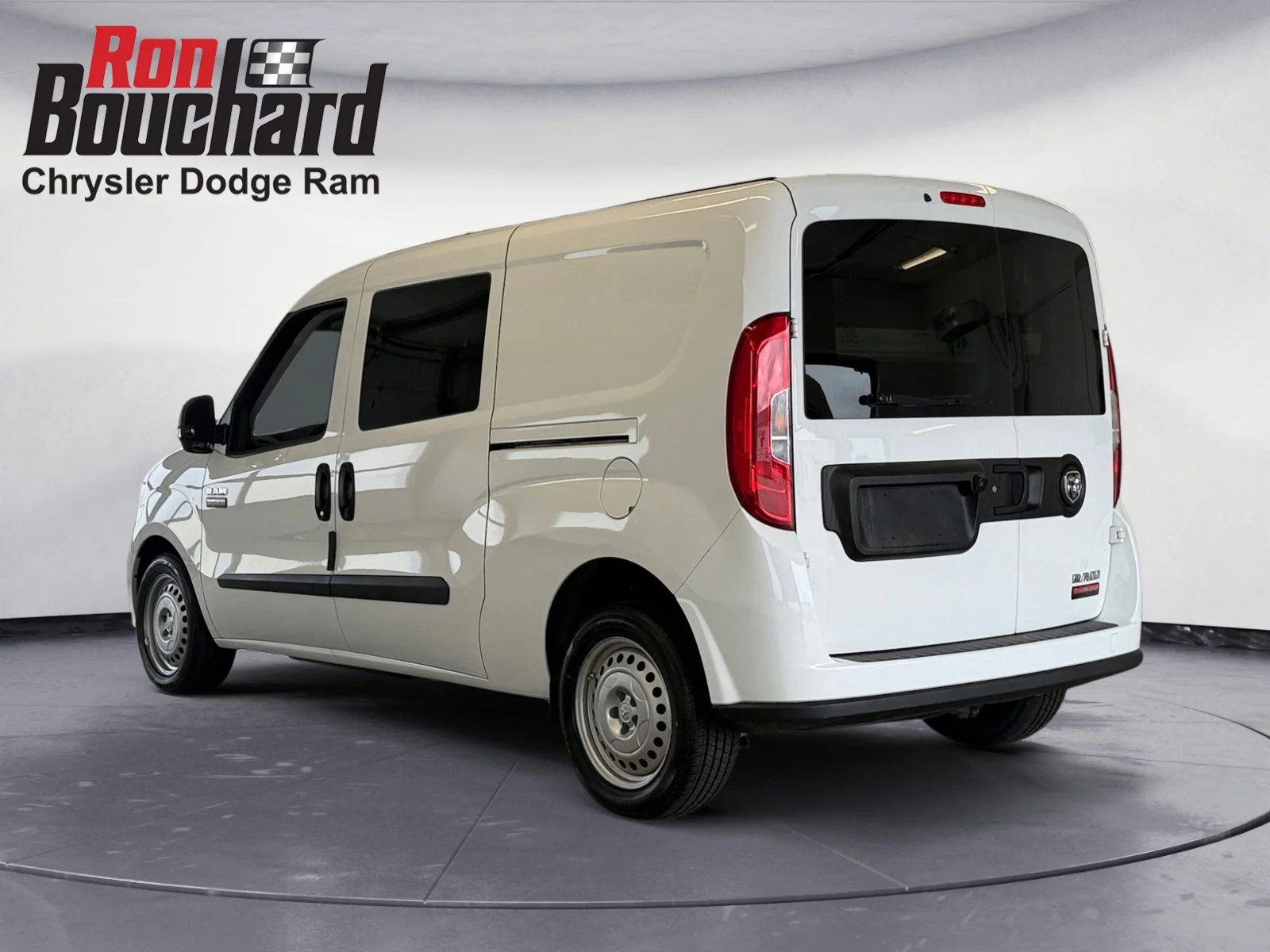 Used 2022 Bright White Ram Tradesman image 4