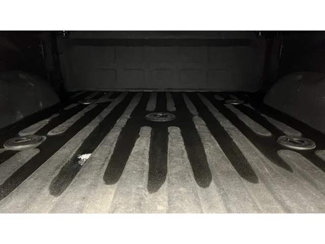 Used 2023 Diamond Black Ram Limited image 39