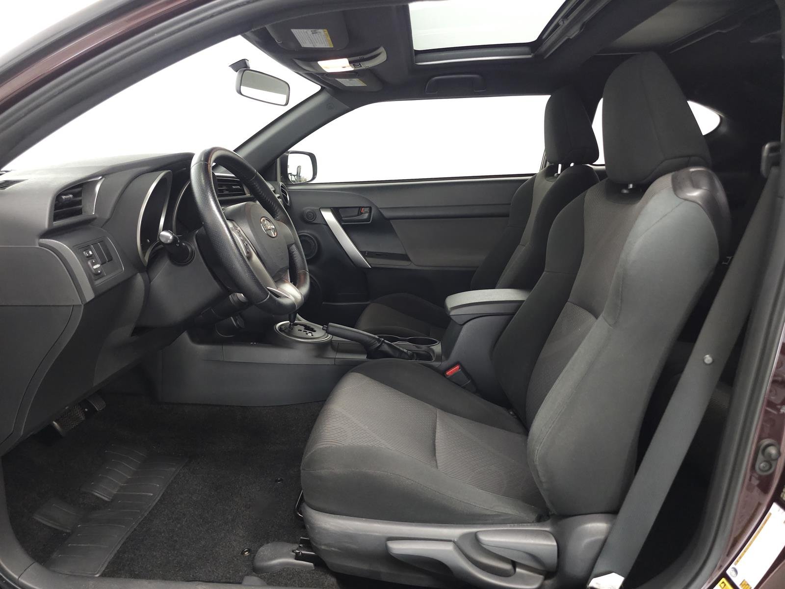 Used 2013 Red Scion Base image 4