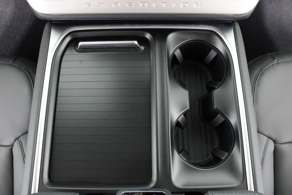 New 2026 Star White Metallic Tri-Coat Ford Active image 29