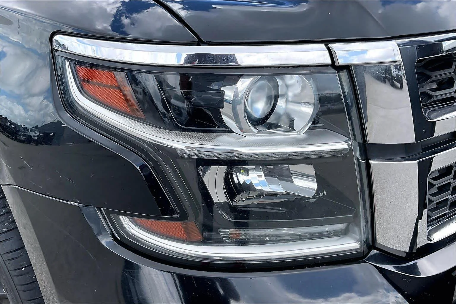 Used 2019 Black Chevrolet Commercial image 25