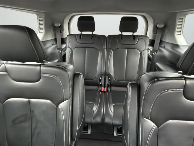 Used 2021 White Jeep Limited image 38