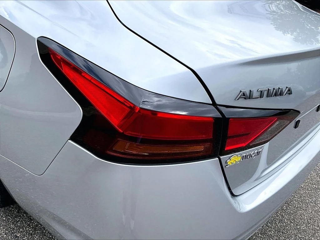 Certified Used 2024 Silver Nissan 2.5 SV image 32