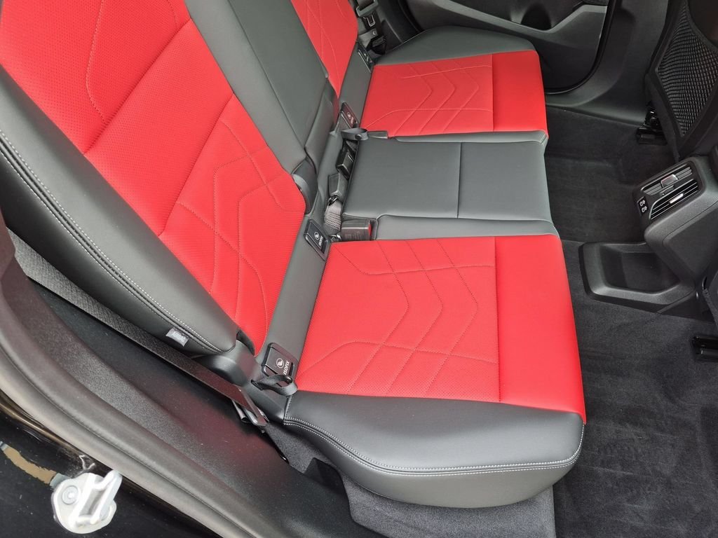 Used 2023 Black BMW xDrive28i image 28