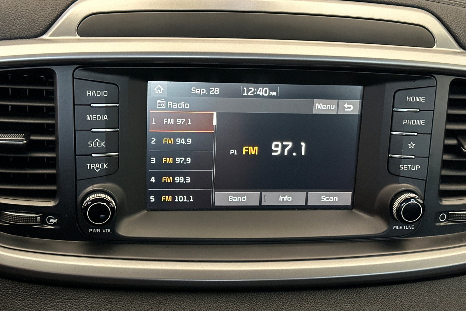 Used 2020 Silver Kia LX image 21
